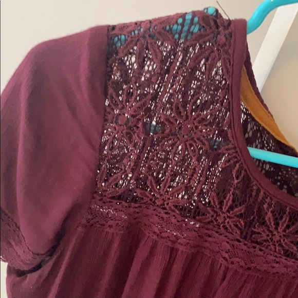 Maroon top - Picture 2 of 4
